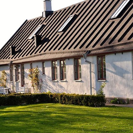 Nils Holgerssongarden Bed & Breakfast Skurup Exterior photo