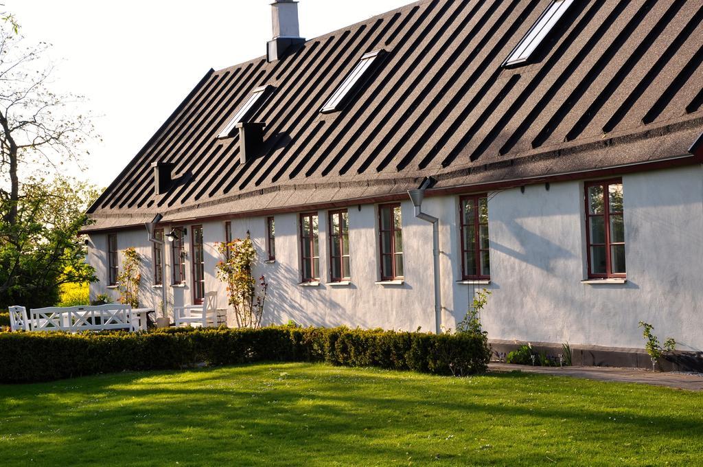 Nils Holgerssongarden Bed & Breakfast Skurup Exterior photo